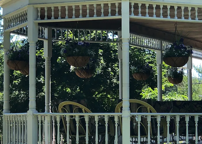 Antique Rose Inn Windham